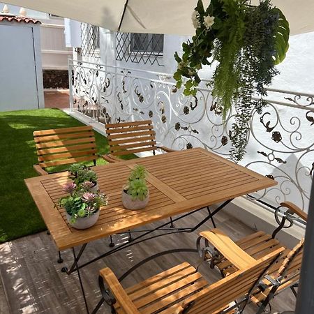 Retro 1 Bedroom Apartment Chayofa Εξωτερικό φωτογραφία