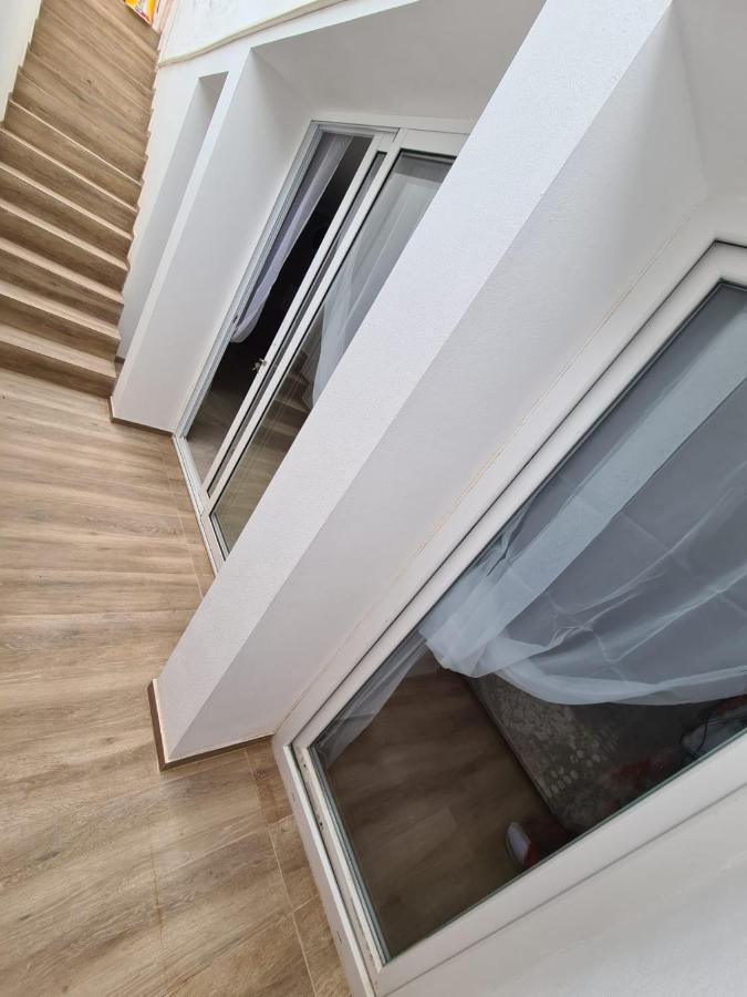 Retro 1 Bedroom Apartment Chayofa Εξωτερικό φωτογραφία