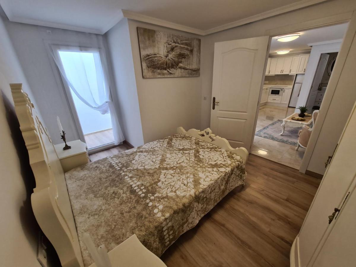 Retro 1 Bedroom Apartment Chayofa Εξωτερικό φωτογραφία